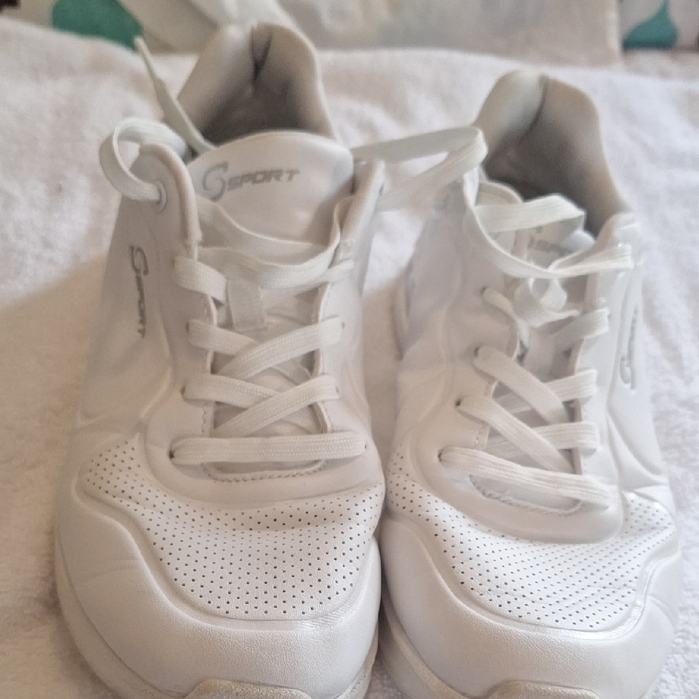 White G Sport Sneakers